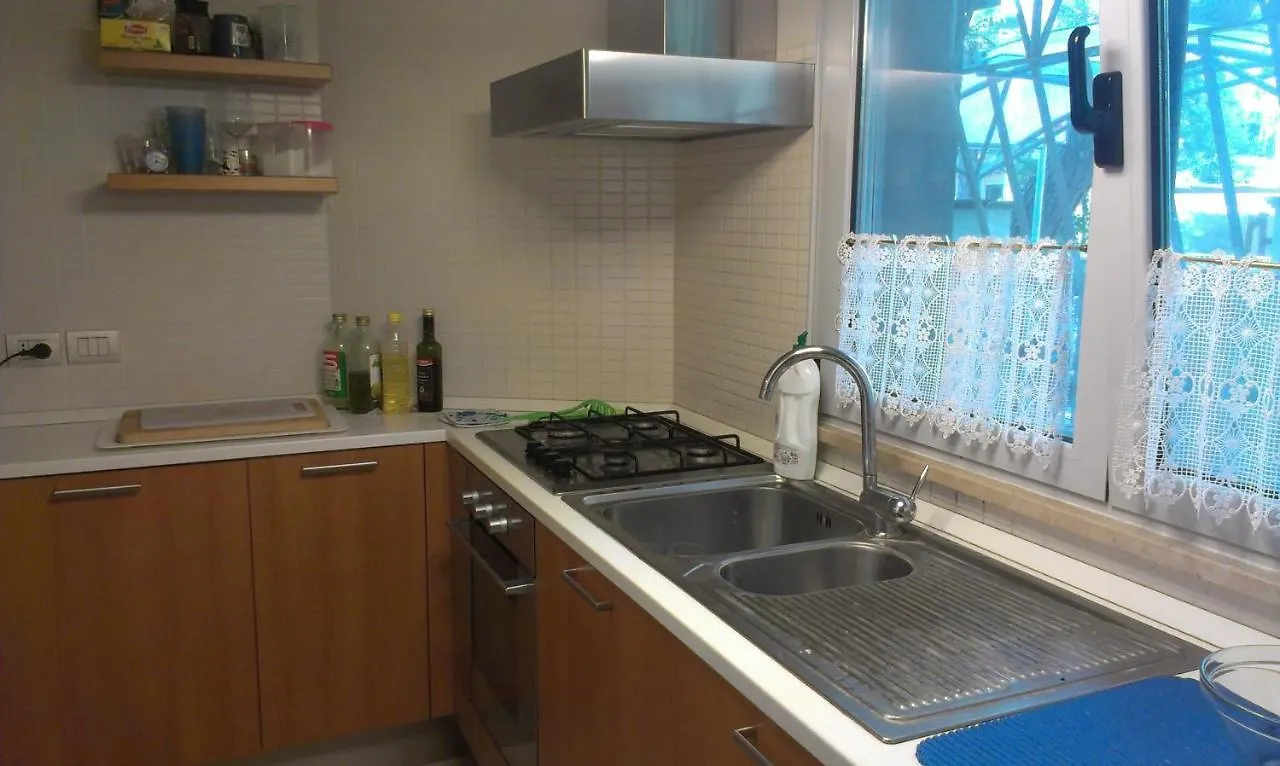 Marina Centro: Pet-Friendly Apartment with Private Parking Rimini 0*,