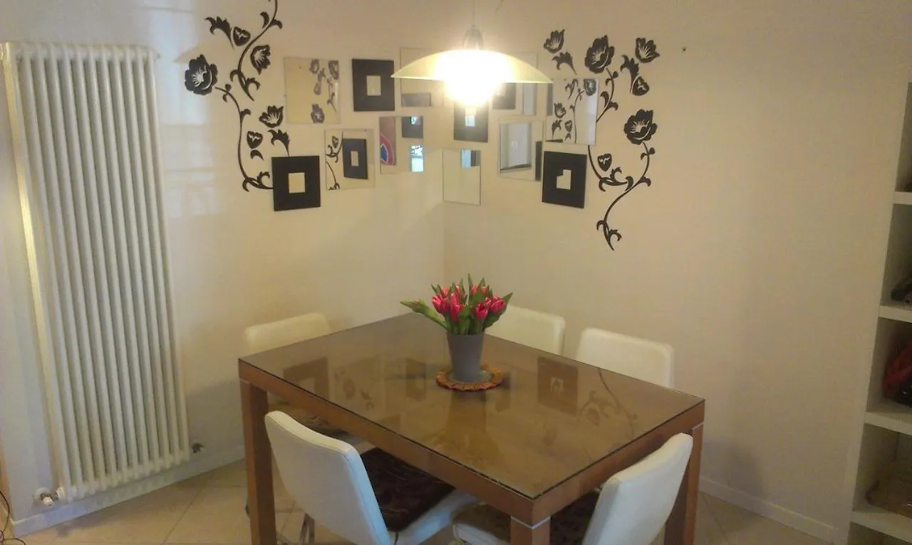 Marina Centro: Pet-Friendly Apartment with Private Parking Rimini
